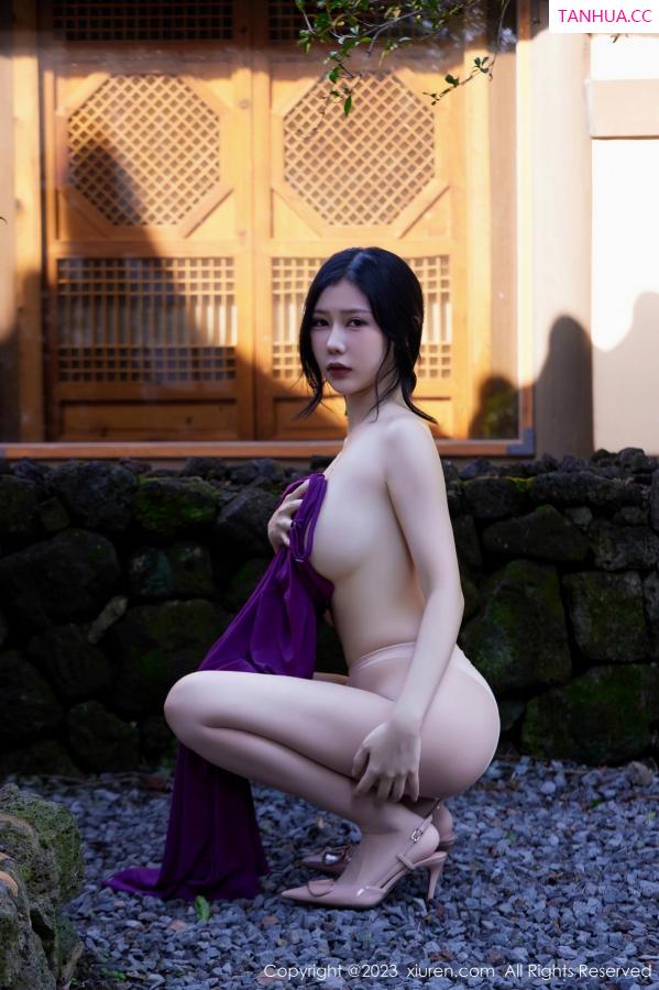 尹甜甜  [XiuRen]高清写真图 2023.10.10 No.7485 尹甜甜 长裙美腿第59张图片